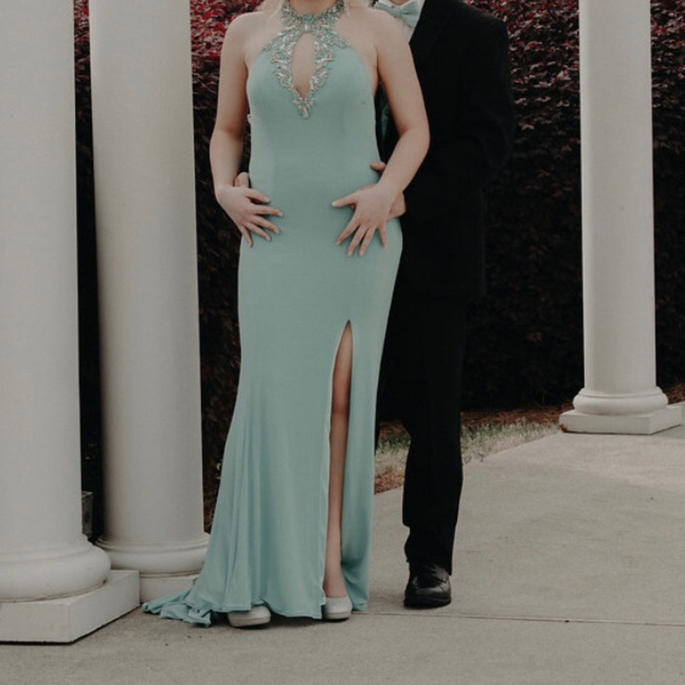 Prom Dress - Picture 2 of 3